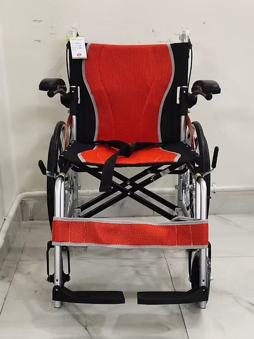 Karma Ryder 5 Manual Wheelchair – Lightweight Foldable Mild Steel Frame | Flip-Up Footrests | Attendant Brakes | Compact, Travel-Friendly | 100kg Weight Capacity
