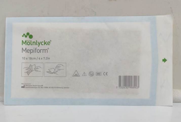 Mölnlycke Mepiform Self-Adherent Silicone Scar Dressing (10 x 18 cm) 293800